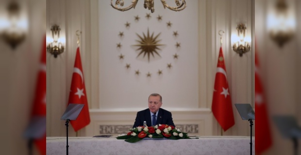 Cumhurbaşkanı Erdoğan: “Milletimizi iyi bilgilendirir, hastalığı sıkı şekilde kontrol altında tutarsak umduğumuzdan da güzel bir tablo bizi bekliyor”