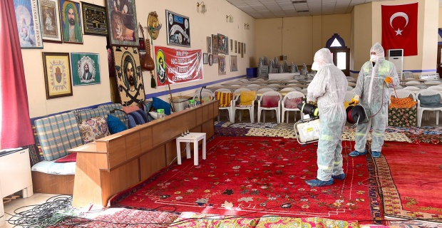 Malatya Büyükşehir Belediyesi "Hacı Bektaş Veli Kültür Merkezi Vakfı Genel Merkezi'nde dezenfektasyon çalışmalarını tamamladık."
