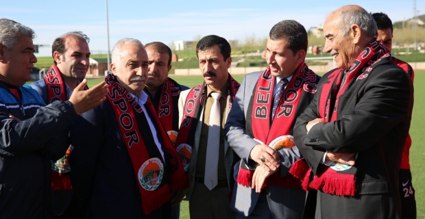 Başkan Baydilli ve Fakıbaba’dan Karaköprü Belediyespor’a destek
