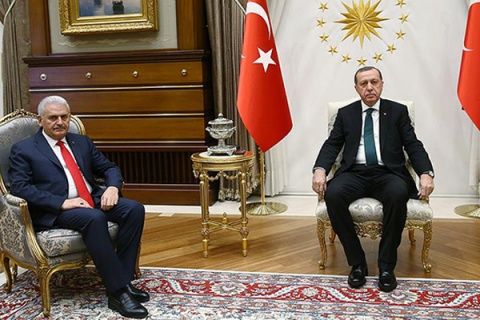Erdoğan ve Yıldırım, parti genel merkezinde bir araya geldi