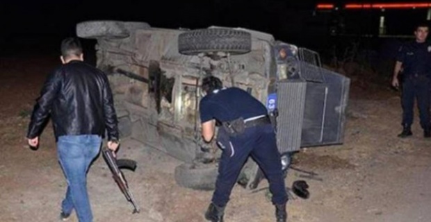 Polis Aracı Devrildi: 2 Yaralı