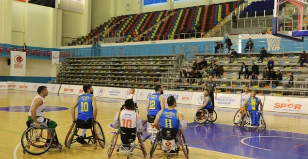 Büyükşehir Belediyesi Engelliler Basketbol takımı,liderliğini sürdürdü.