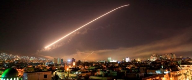 ABD, İngiltere ve Fransa Suriye'yi vurdu