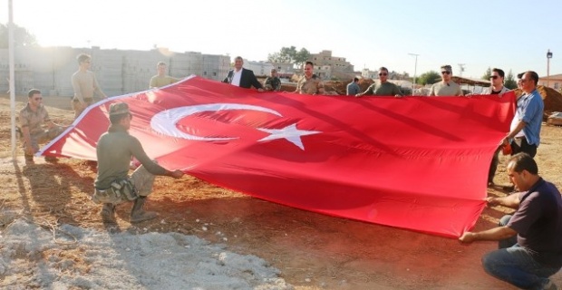 Suriye Sınırına 9. Dev Türk Bayrağı