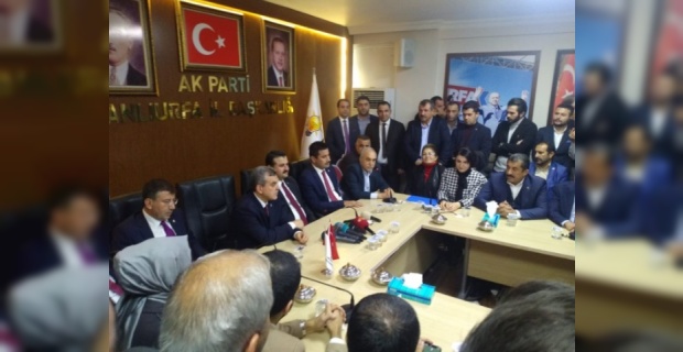 AK Parti'den Basın Toplantısı