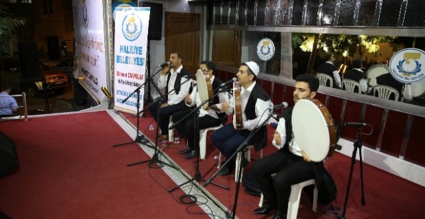 Süleymaniye'de Grup İhvan İlahi Konseri düzenledi.