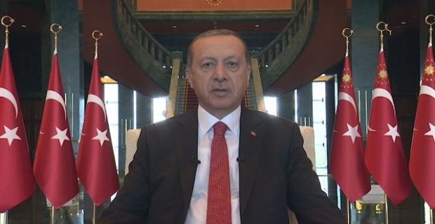 Başkan Erdoğan "Mübarek bayram günlerinin, milletimizle birlikte tüm İslam Âlemine ve insanlığa hayırlar getirmesini niyaz ediyorum".