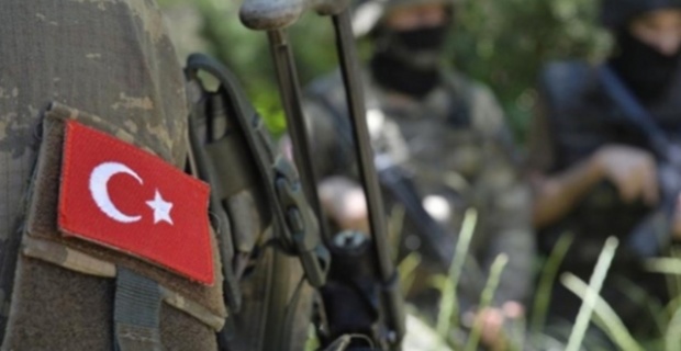 Barış Pınarı Operasyonu bölgesinde, 4 mehmetçik şehit oldu.