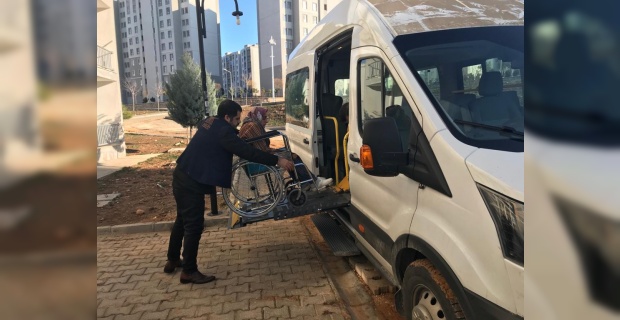 Mardin Büyükşehir,engelli hemşehrilerinin ulaşım ihtiyaçlarını karşılıyor.