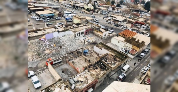Şanlıurfa'da Oto Galericiler sitesinin yıkımı devam ediyor.