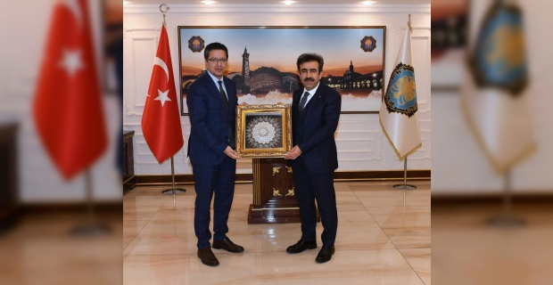Başkan Albayrak,Vali Güzeloğlu'nu Ziyaret Etti.