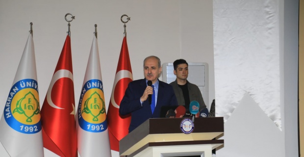 Kurtulmuş "Türkiye'yi Yarınlara Taşımak"konulu konferansa katıldı