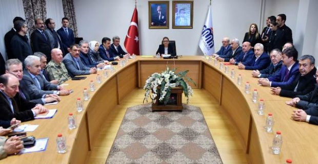 Ticaret Bakanı Pekcan, Malatya’da Bir Dizi Toplantı ve Ziyaretlerde Bulundu