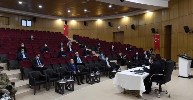 Diyarbakır Valisi Güzeloğlu İl Koordinasyon Kurulu'na Başkanlık Etti.