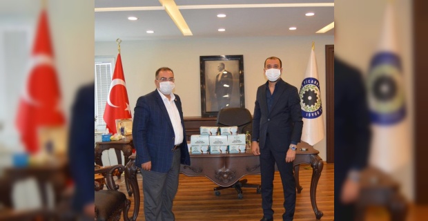Kilis Belediye Başkanı Bulut "5.000 adet maskemizi, Kilis Ticaret ve Sanayi Odasına teslim ettik"