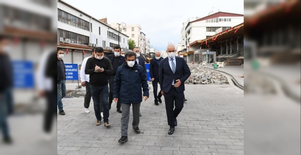 Diyarbakır Valisi Güzeloğlu "Melikahmet Caddesinde başlayan yapım işlerini yerinde inceledi"