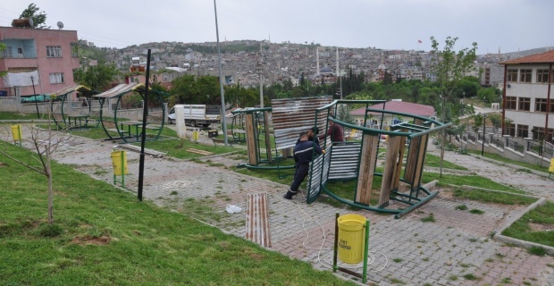 Siirt'te Park ve Bahçeler Yenileniyor.