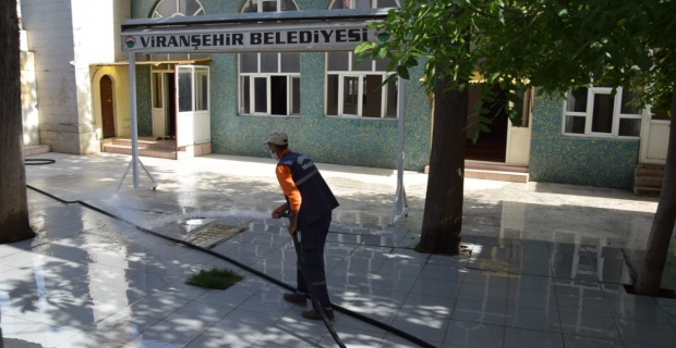 Viranşehir'de Cuma Namazı Hazırlığı