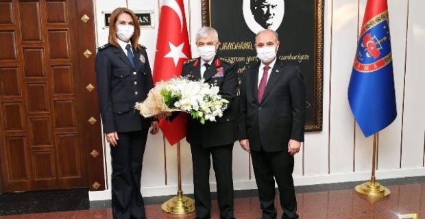 Emniyet Genel Müdürü Aktaş,Orgeneral Çetin’i karargahta ziyaret etti.