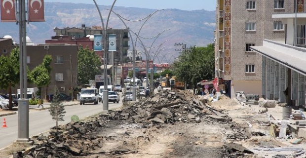 Şırnak Belediyesi "Cizre Caddesini dönüştürme projesi devam ediyor"