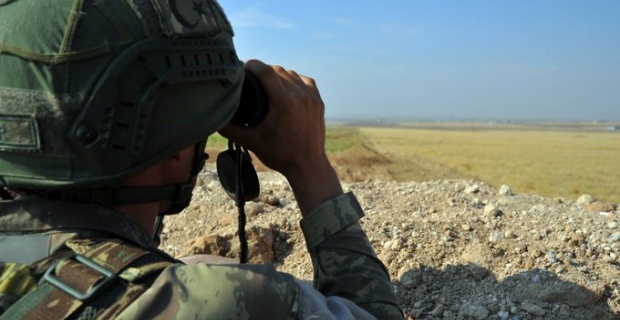 Fırat Kalkanı bölgesinde 2 PKK/YPG'li terörist gözaltına alındı.
