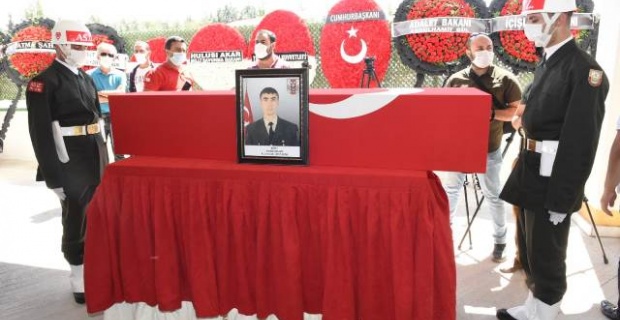 Şehit Serdar Aslan Gaziantep’te Toprağa Verildi
