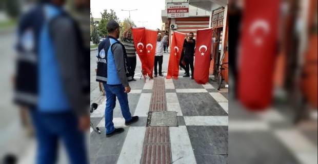 29 Ekim Cumhuriyet Bayramı dolayısıyla Akçakale Türk bayrakları ile donatıldı.