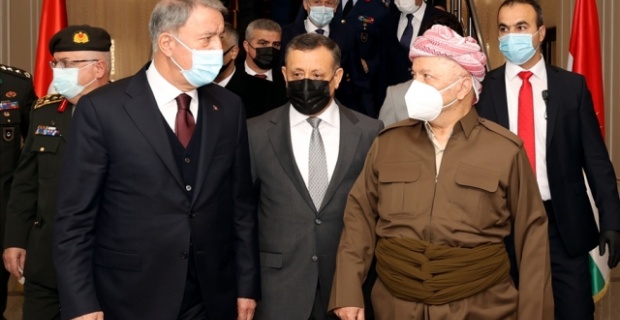 Bakan Akar,IKBY Başbakanı Mesrur Barzani ile bir araya geldi.