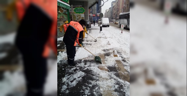 Malatya Büyükşehir Belediyesi "kar temizleme çalışmaları devam ediyor"