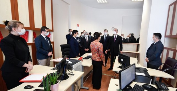 Adalet Bakanı Gül,Hatay'da temaslarını sürdürüyor.