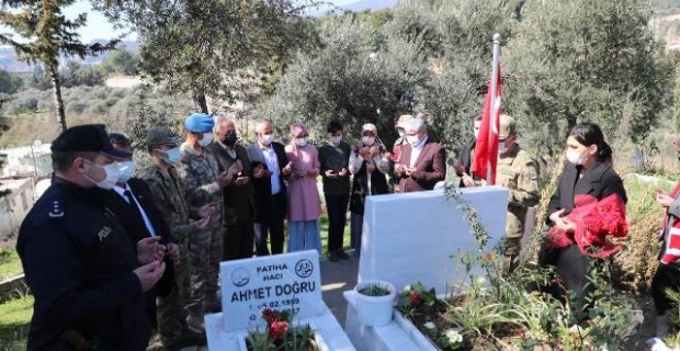 İdlib Şehidi Özer mezarı başında anıldı