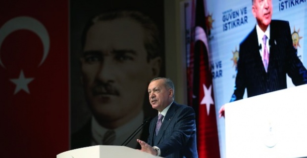 Cumhurbaşkanı Erdoğan “1960 darbesi, aradan geçen 60 yılı aşkın süreye rağmen milletimizin kalbinde hala kanayan bir yaradır”