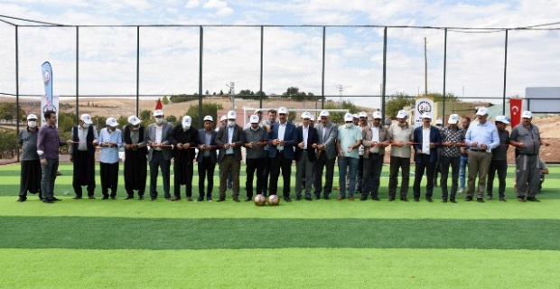 Hilvan Belediyesi Yeni Bir Semt Sahasının Açılışını Yaptı
