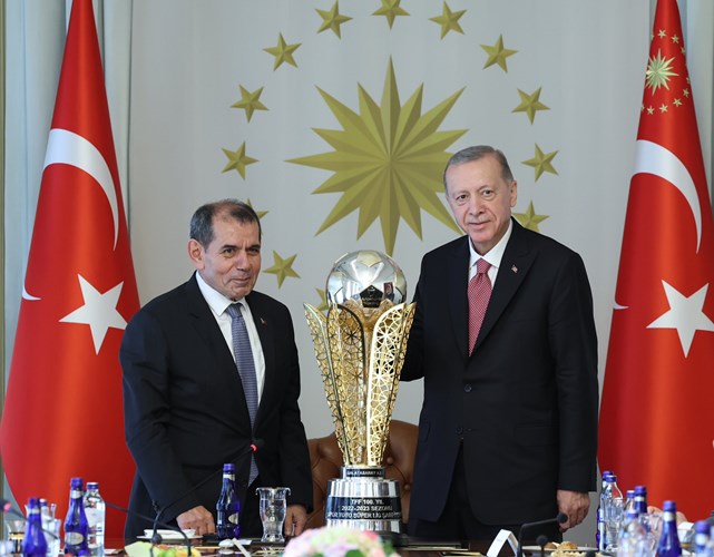 Cumhurbaşkanı Recep Tayyip Erdoğan Şampiyon Takımı kabul etti.