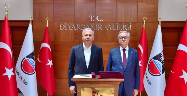 İçişleri Bakanı Ali Yerlikaya, Diyarbakır Valiliğine Ziyarette Bulundu