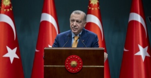 Cumhurbaşkanı Erdoğan "hükümlülerin Kovid-19 izinlerini, 31 Temmuz 2023'e kadar uzatıyoruz."
