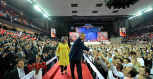 Erdoğan'ın genel başkan olması için AK Parti olağanüstü kongresi önümüzdeki ay toplanacak