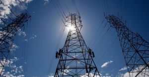 Elektrikte kayıp kaçak oranı yüzde son 5 yılda yüzde 25'ten yüzde 15'e geriledi.