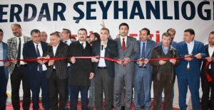 Serdar Şeyhanlıoğlu görkemli bir seçim bürosu açılışı yaptı.