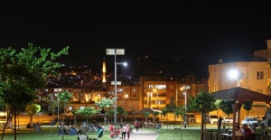 Haliliye'de Parklar geceleri ışıl ışıl