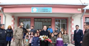 Şırnak Valisi Pehlivan, İdil İlçesinde Okulları Ziyaret Etti