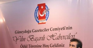 Vali Güzeloğlu "gazetecilerimizin toplu taşımada ücretsiz ulaşımlarını sağlayacağız."