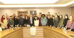 Başkan Beyazgül,Erasmus kapsamında 10 ülkeden gelen öğrenciler ile buluştu.