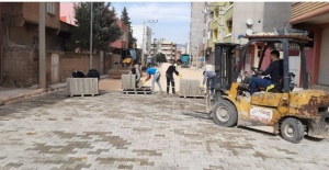 Kızıltepe Tandoğan caddesinde parke çalışmaları devam ediyor.