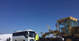 Siverek'te Kapanan Kırsal Yollar Büyükşehir Ekiplerince Açıldı