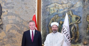 Diyanet İşleri Başkanı Erbaş,Gaziantep Valisi Gül'ü Ziyaret Etti.