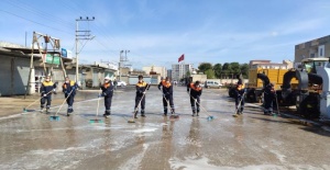 Kızıltepe Belediyesi dezenfekte çalışmalarına kesintisiz devam ediyor.