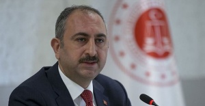 Adalet Bakanı Gül "Yargının, mahkemelerin durma süreci 15 Haziran'a kadar uzatılmıştır"