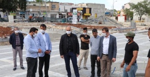 Başkan Aksoy "Yapımı devam eden Yeni Kent Meydanı Parkında incelemelerde bulundu"