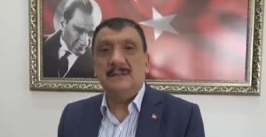 Başkan Gürkan "Pazartesi 200 ayrı ekiple evlere maske dağıtımına başlıyoruz."